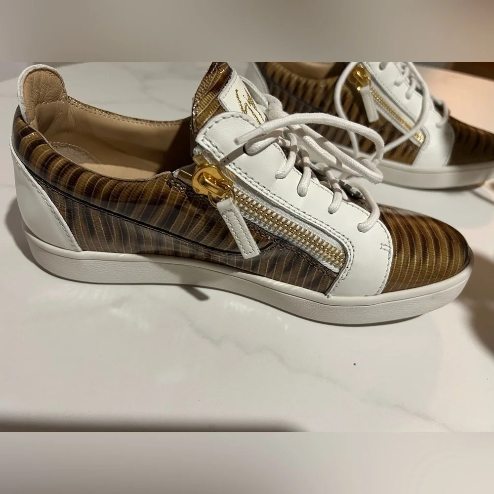 Giuseppe Zanotti NICKI Women's Low-top sneakers •